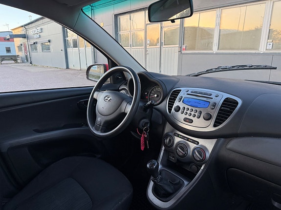 Hyundai i10 13 of 18