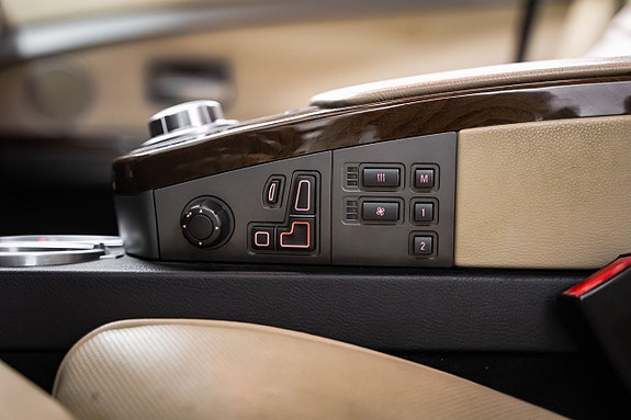 BMW 745d 21 of 27