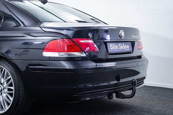BMW 745d 12 of 27