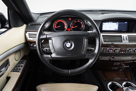 BMW 745d 18 of 27