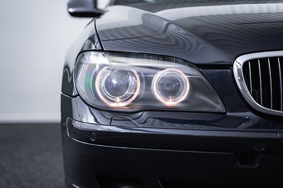BMW 745d 6 of 27