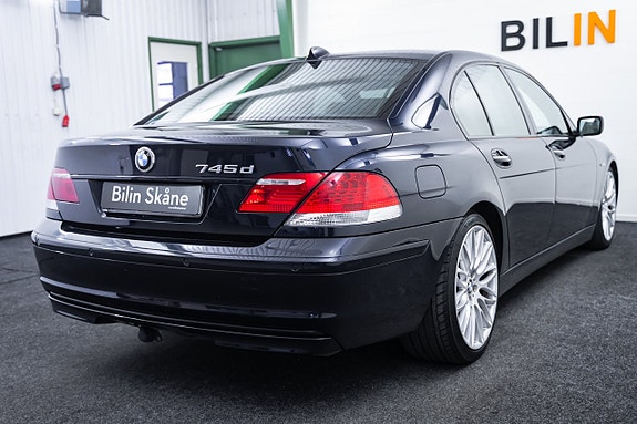 BMW 745d 9 of 27