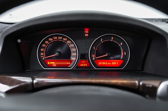 BMW 745d 16 of 27