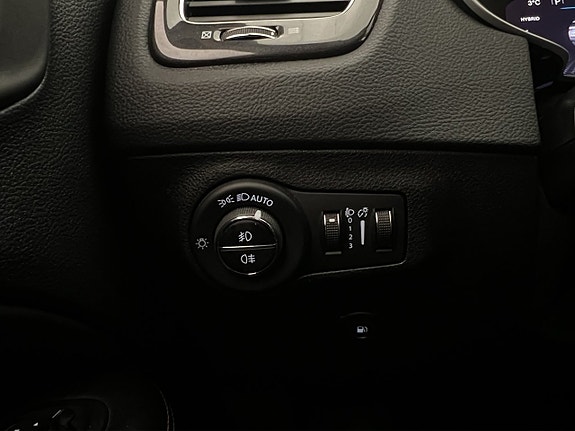 Jeep Compass 15 of 30