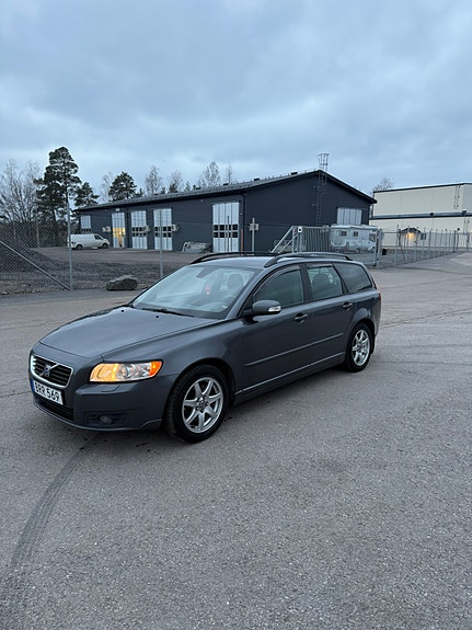 Volvo V50 6 of 9