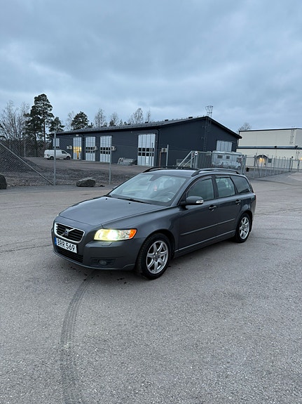 Volvo V50 5 of 5