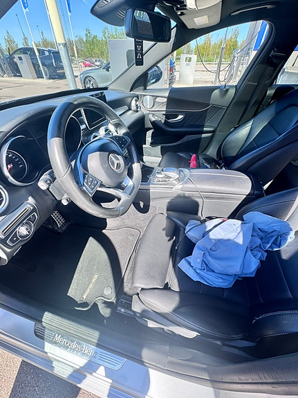 Mercedes-Benz C220 20 of 20