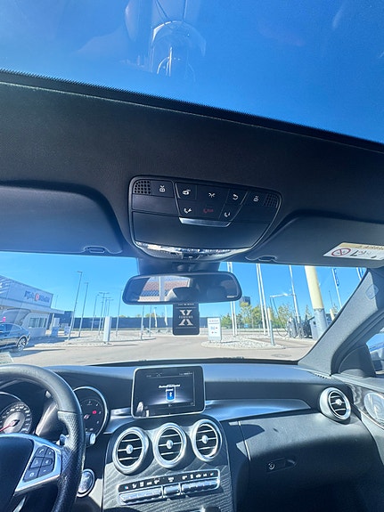Mercedes-Benz C220 9 of 20