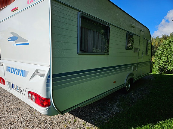 Adria Adora 552 UK 2 of 7