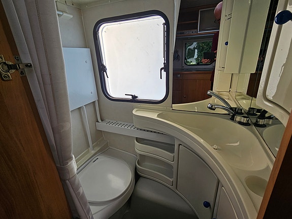 Adria Adora 552 UK 3 of 7