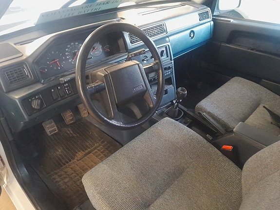 Volvo 740 4 of 4