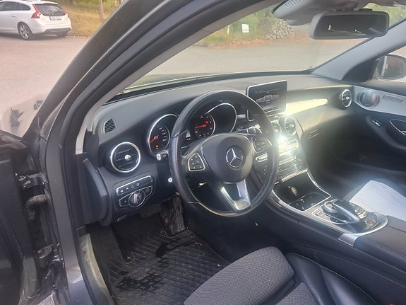 Mercedes-Benz C220 d 8 of 8