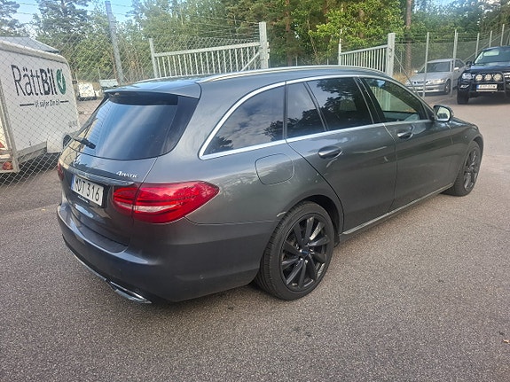 Mercedes-Benz C220 d 5 of 8