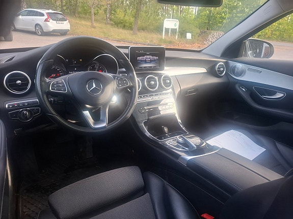 Mercedes-Benz C220 d 7 of 8