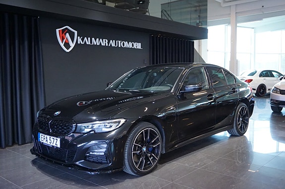 BMW 330e 4 of 5