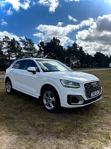 Audi Q2 4 of 5