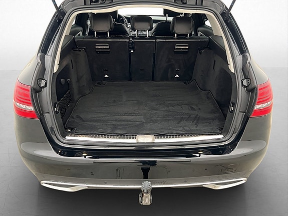 Mercedes-Benz C200 29 of 30