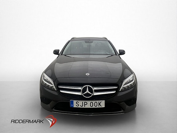 Mercedes-Benz C200 2 of 30
