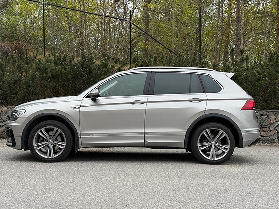 Volkswagen Tiguan 4 of 30