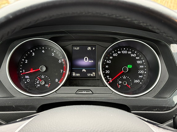 Volkswagen Tiguan 13 of 30