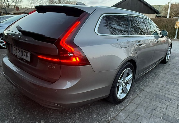 Volvo V90 6 of 10