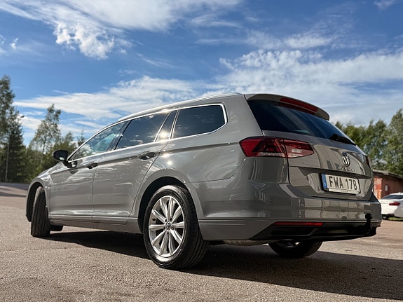Volkswagen Passat 4 of 5