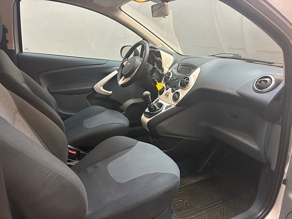 Ford Ka 4 of 5