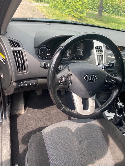 Kia Ceed 6 of 9