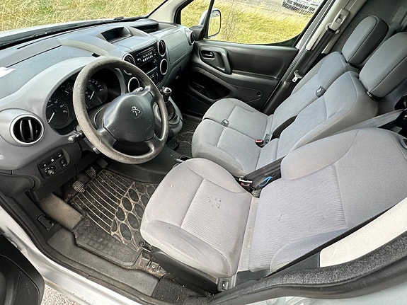 Peugeot Partner 7 of 8