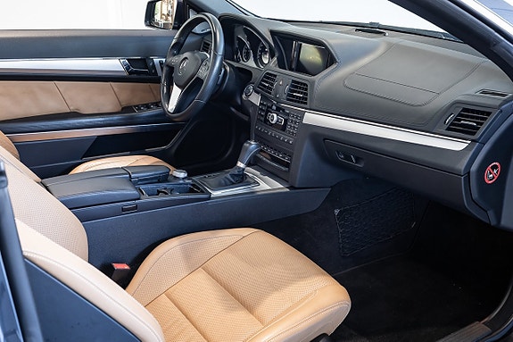 Mercedes-Benz E500 7 of 22