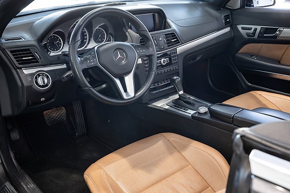 Mercedes-Benz E500 8 of 22