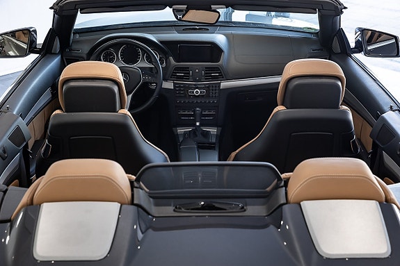 Mercedes-Benz E500 11 of 22