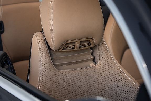 Mercedes-Benz E500 14 of 22