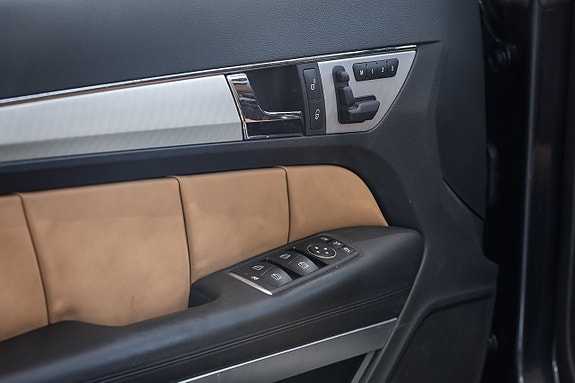 Mercedes-Benz E500 15 of 22