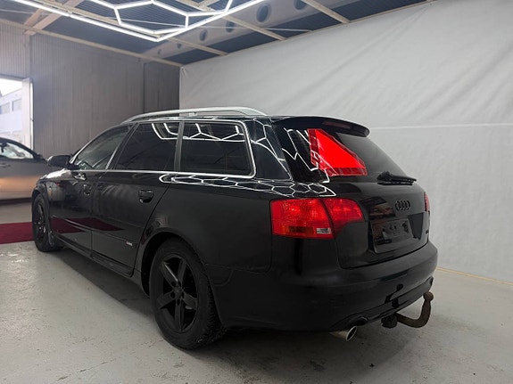 Audi A4 5 of 12