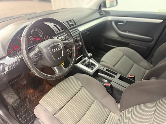 Audi A4 10 of 12