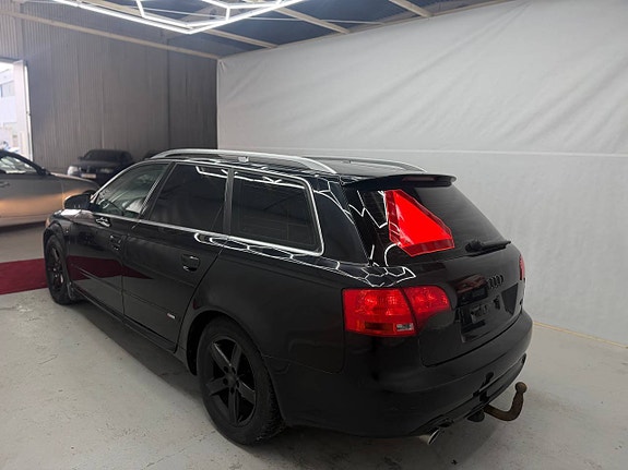 Audi A4 7 of 12