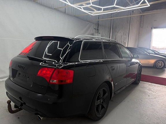 Audi A4 8 of 12