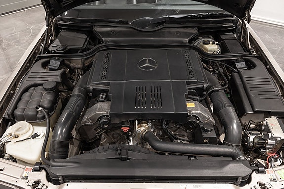 Mercedes-Benz SL500 14 of 23