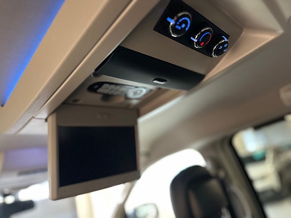 Lancia Voyager 13 of 17