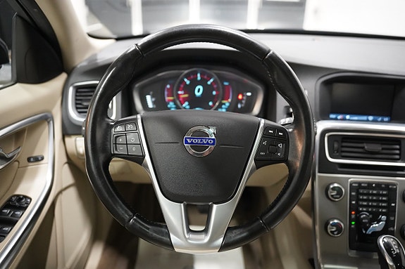 Volvo V60 11 of 20