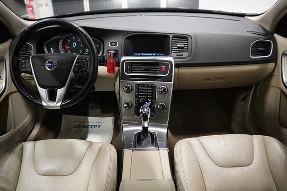 Volvo V60 10 of 20