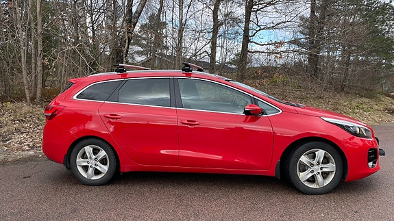 Kia Ceed 3 of 5