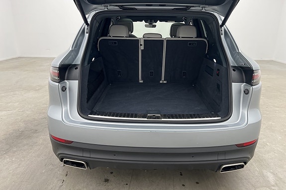Porsche Cayenne S 9 of 30