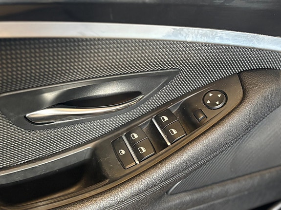 BMW 520 10 of 17