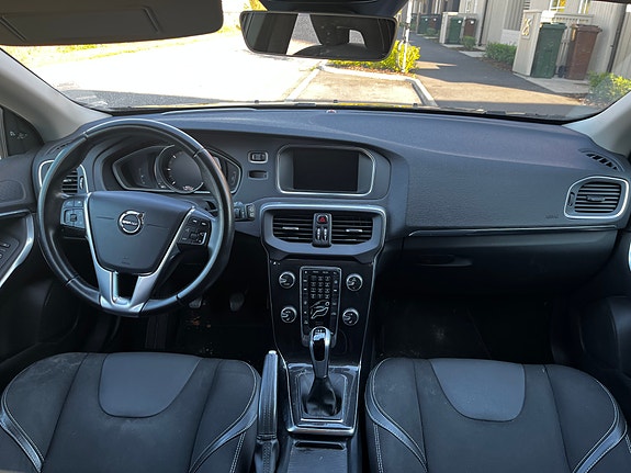 Volvo V40 4 of 5