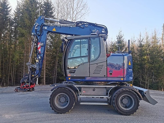 Liebherr A 913 Compact Litronic