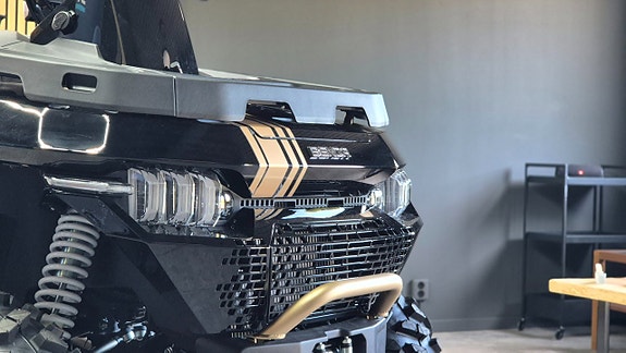 Benda Redstone 550 R2 Exclusive | Traktor B | V-Twin | ATV Zone| Finansiering 13 of 19
