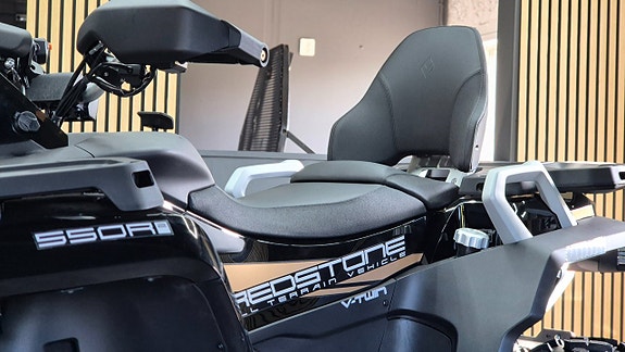 Benda Redstone 550 R2 Exclusive | Traktor B | V-Twin | ATV Zone| Finansiering 7 of 19