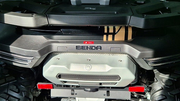 Benda Redstone 550 R2 Exclusive | Traktor B | V-Twin | ATV Zone| Finansiering 14 of 19
